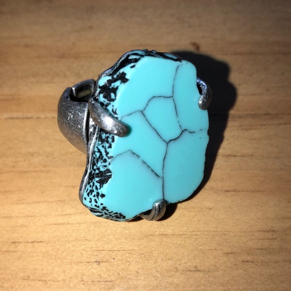 Faux Turquoise Costume Ring - Picture 2 of 4
